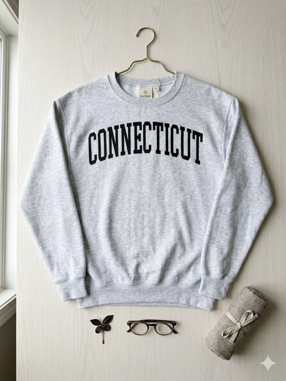 Connecticut Graphic Crewneck Sweatshirt - Light Gray